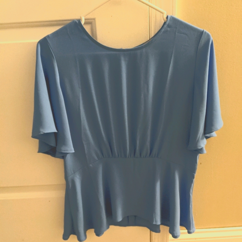 Loft flutter sleeve mid waist blouse